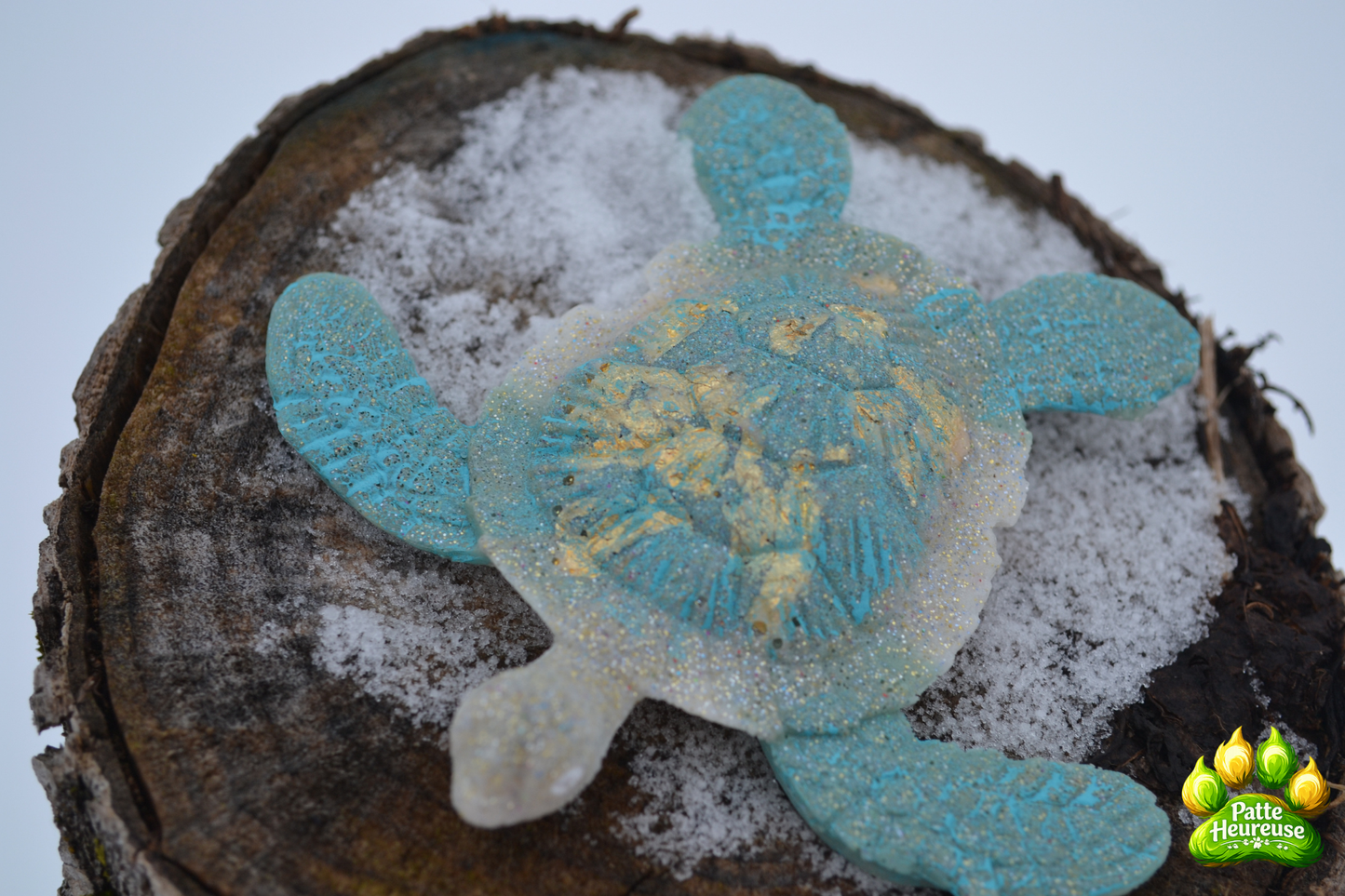 Tortue décorative en résine époxy faite à la main – Déco artisanale unique