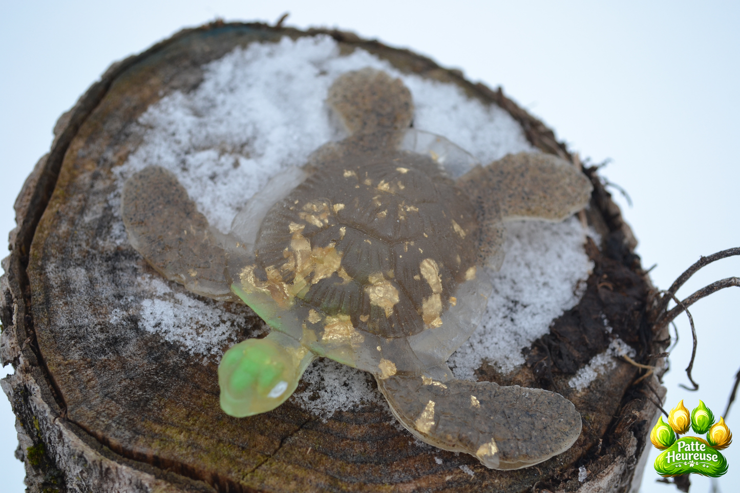 Tortue décorative en résine époxy faite à la main – Déco artisanale unique